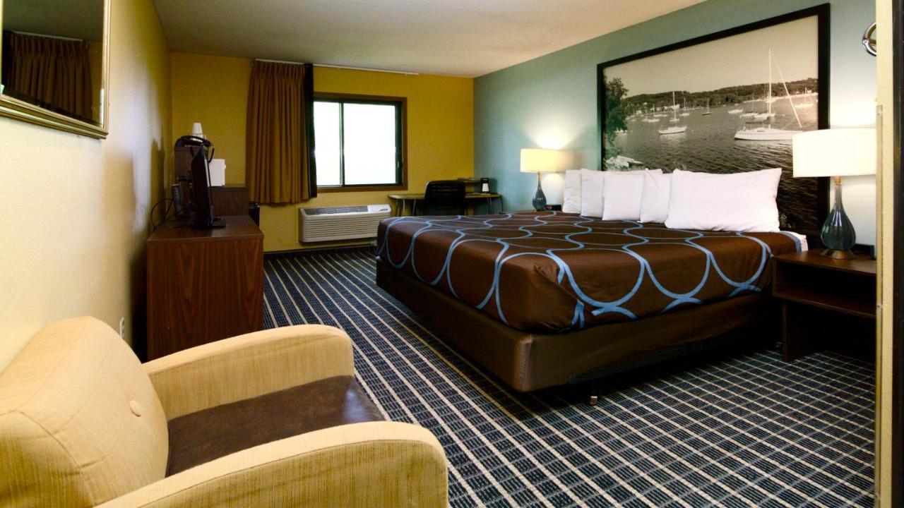 Super 8 By Wyndham Red Wing Hotel Eksteriør billede