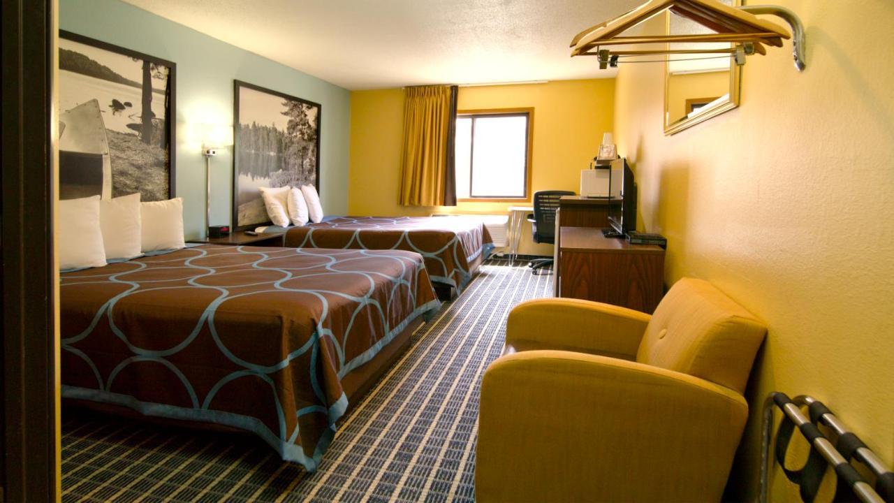 Super 8 By Wyndham Red Wing Hotel Eksteriør billede